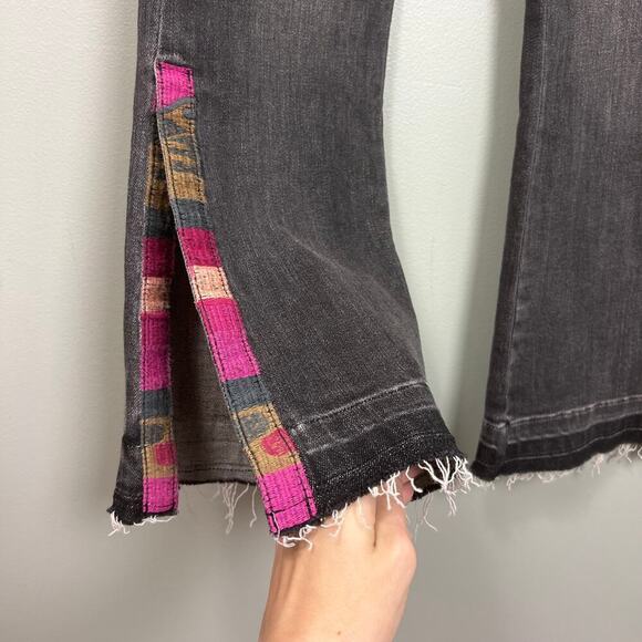 APNY Crop Flare Jean Side Hem Embroidery Mid Rise Black Dark Wash Denim size 4 - Picture 7 of 11